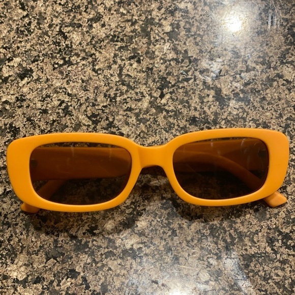 🚨🍊Orange Shades🍊🚨 - Picture 3 of 6